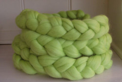 Newborn posing braid medium groen