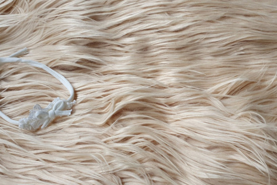 Backdrop faux fur beige Backdrop faux fur beige