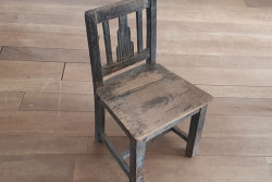 handgemaakt oud stoeltje