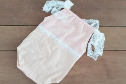 Romper voor sitter 9-12 maand, in zalm kleur