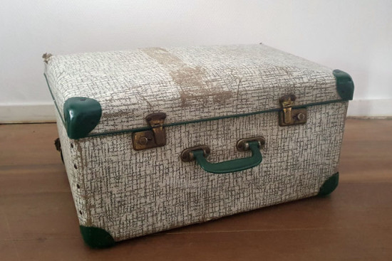 Mooie koffer met groene details