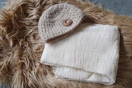 Beige/bruine set backdrop,wrap en mutsje Beige/bruine set backdrop,wrap en mutsje